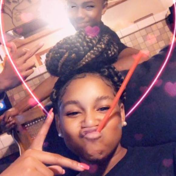 Meet your Posher, Amyria - Picture 1 of 1